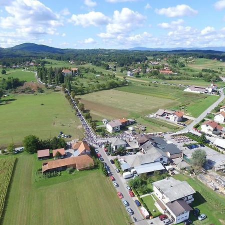 Guesthouse Zganjer Ozalj Eksteriør bilde